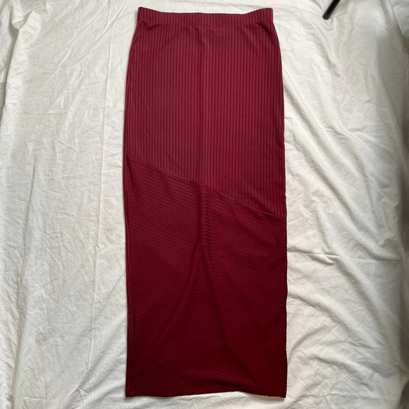 Ribbed bodycon mid calf skirt - Picture 5 of 11